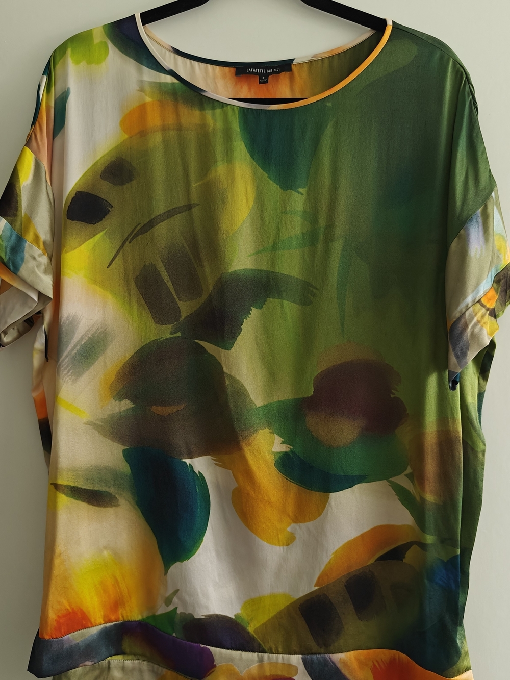 Lafayette 148 New York Abstract Silk Satin Short Sleeve Round Neck Blouse Size S